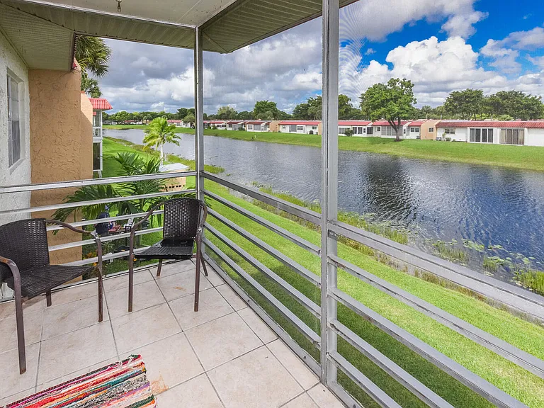 477 Lake Dora Dr — Photo 25