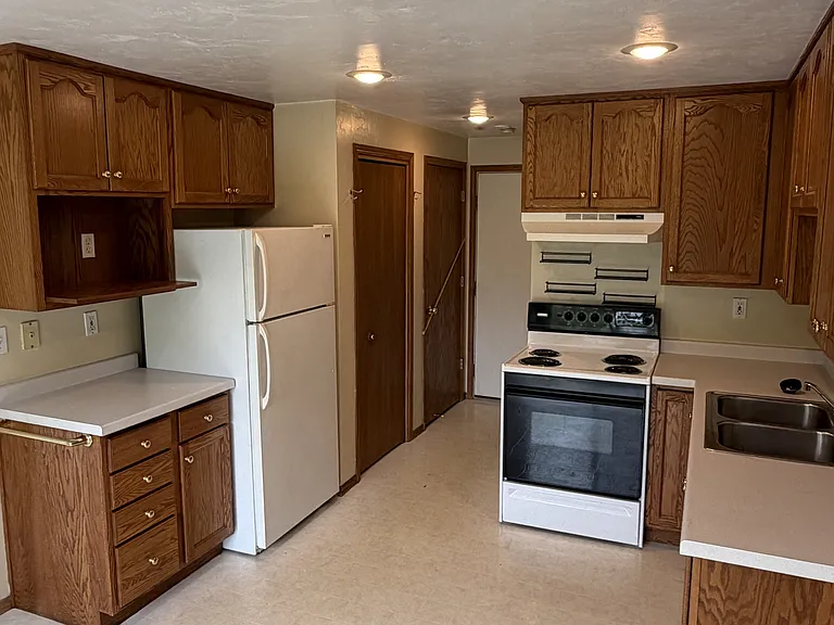 700 Parkview Rd — Photo 8
