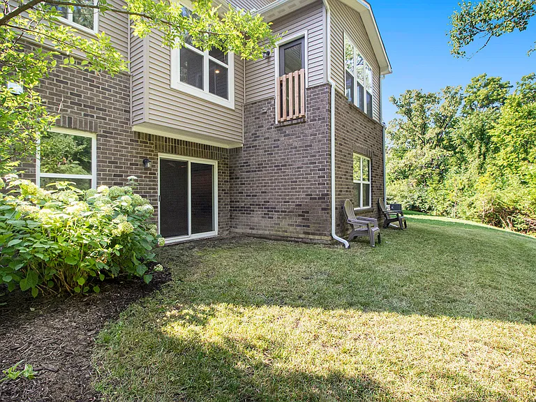2865 Dillon Dr — Photo 45