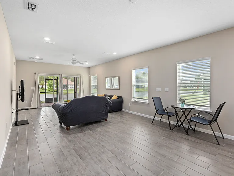 3987 Bloomfield Ct — Photo 32