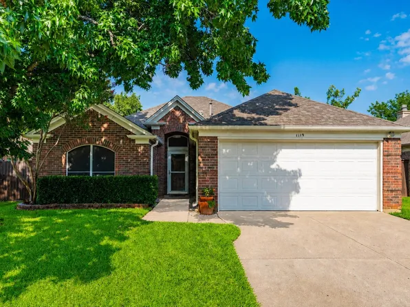 1119 Marshall Dr, Euless, TX 76039