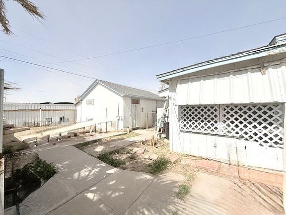 4th image of 723 S Palm St