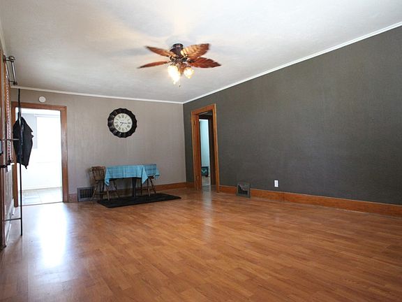 5th image of 3018 Washington Ave