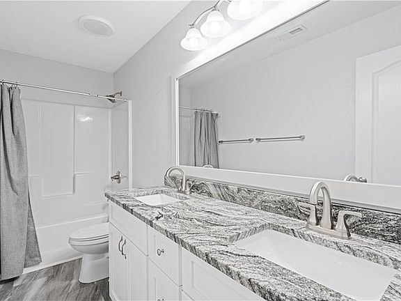 5th image of 964 N King St