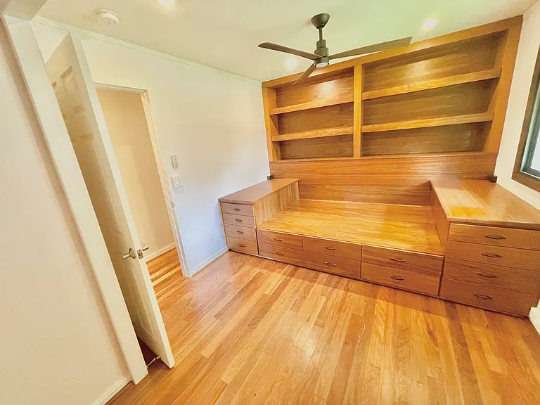 1009 Lunaai Pl — Photo 9