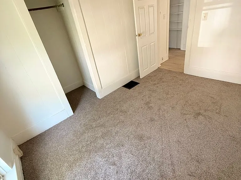 2200 Rebecca St — Photo 3
