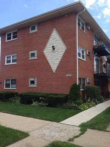 1st image of 3553 N Neenah Ave