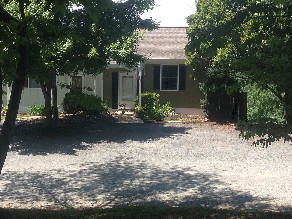 1 Reservoir Ridge Rd