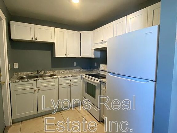 4th image of 40 Willis Rd APT 1