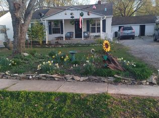 815 E Benton Avenue, Ava, MO 65608