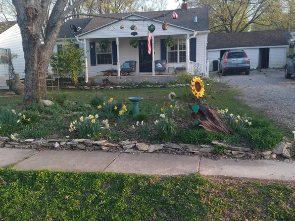 815 E Benton Avenue, Ava, MO 65608