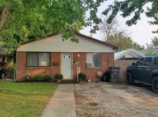 19606 Opal St, Clinton Township, MI 48035