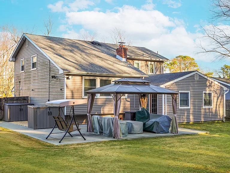 20 Pepperridge Rd — Photo 6