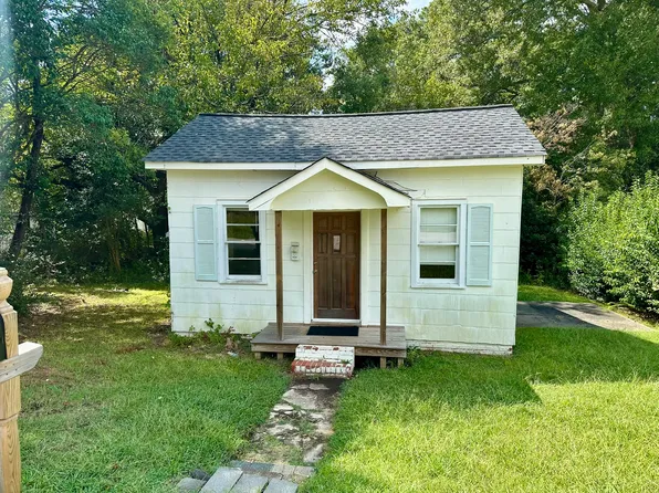 812 Nichols Rd, Lancaster, SC 29720