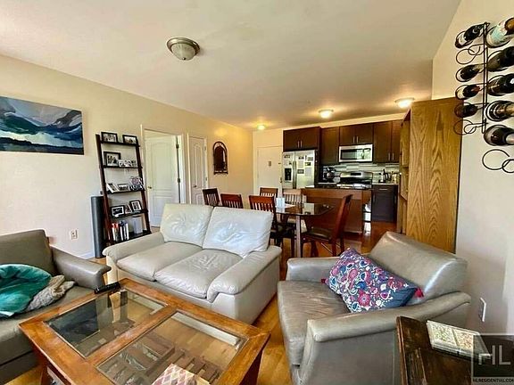 3rd image of 226 15th St #404