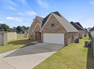 811 Venice Ct, Kingfisher, OK 73750