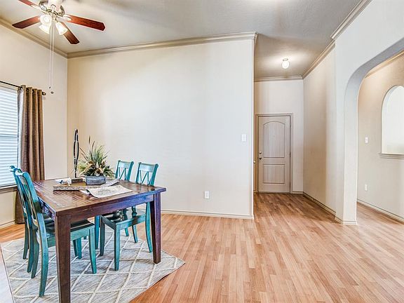 4th image of 5009 Harney Dr