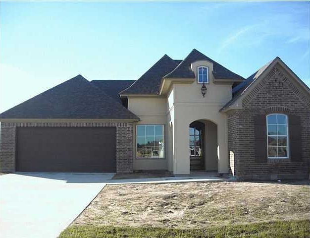 1st image of 111 Regal Oaks