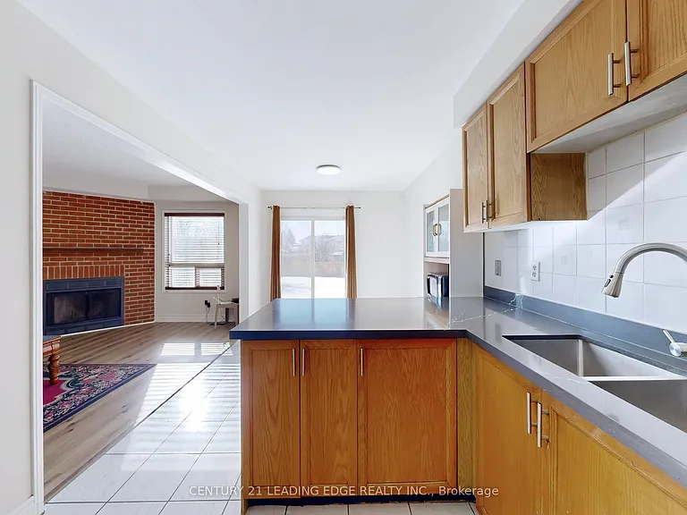 107 Joycedale St #MAIN FLOOR — Photo 12