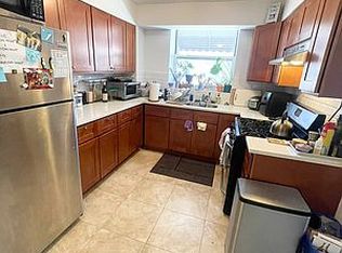 439 E 21st St #3, Brooklyn, NY 11226