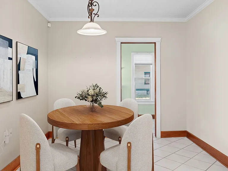 206 W Waverly Pl — Photo 6