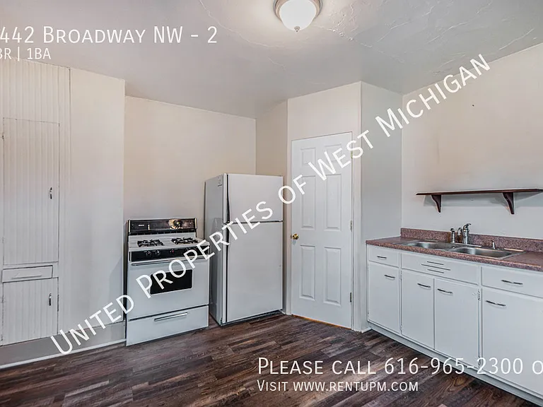 1442 Broadway Ave NW #2 — Photo 13