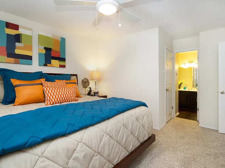 Dover Farms Apartments — Photo 13