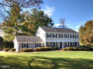 11108 Pelham Ln, Fairfax, VA 22030