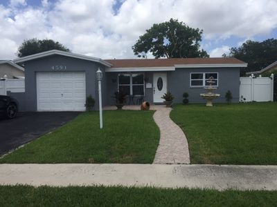 4591 NW 41st St, Lauderdale Lakes, FL, 33319