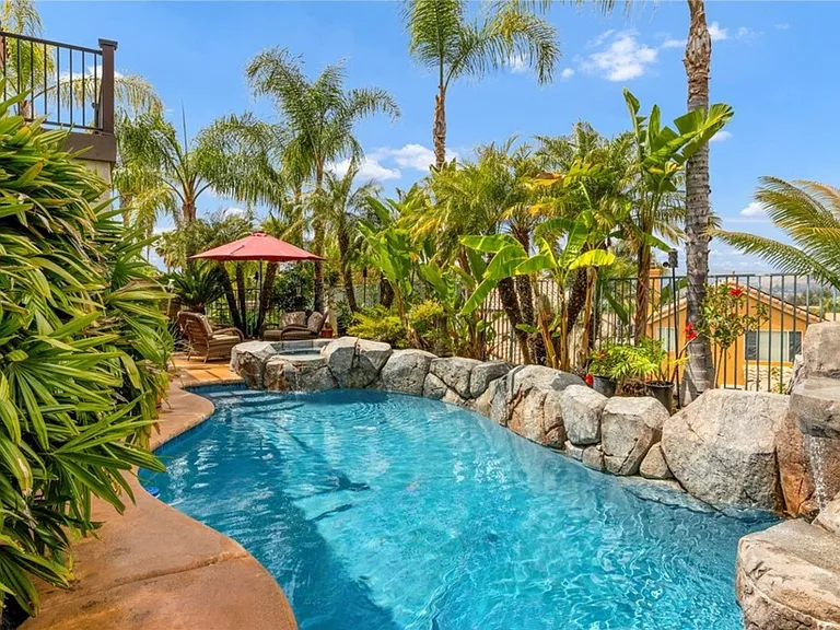 27320 Ocean Dunes St — Photo 36