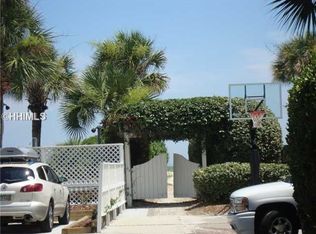 7 Driftwood Ln, Hilton Head Island, SC 29928