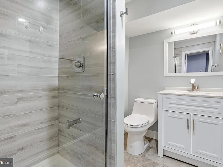 6410 Blarney Stone Ct — Photo 28
