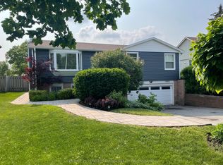 6062 Paddle Rd, Mississauga, ON L5N 1X7