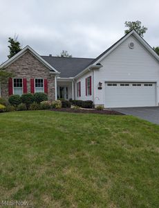 543 Honeysuckle Ln, Chagrin Falls, OH, 44023