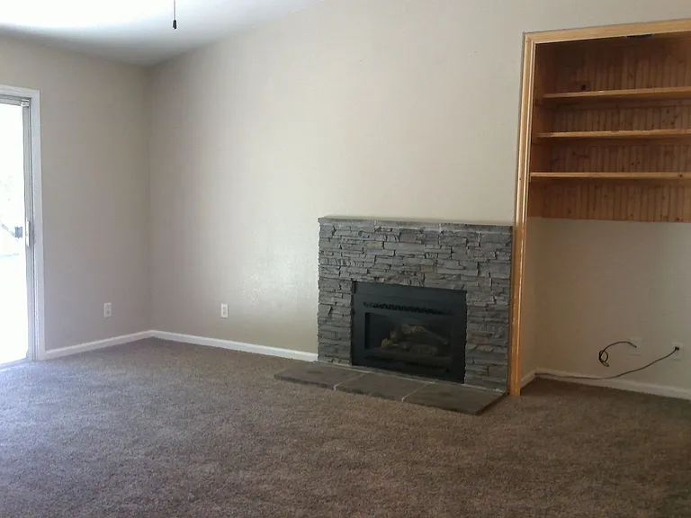 2059 E Lexington Ave — Photo 6