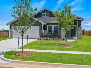 1313 SW 158th St, Moore, OK 73170