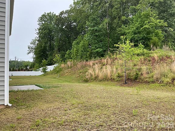 2nd image of 534 Yellow Birch Dr