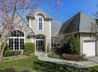 31 Stony Gate Oval, New Rochelle, NY 10804