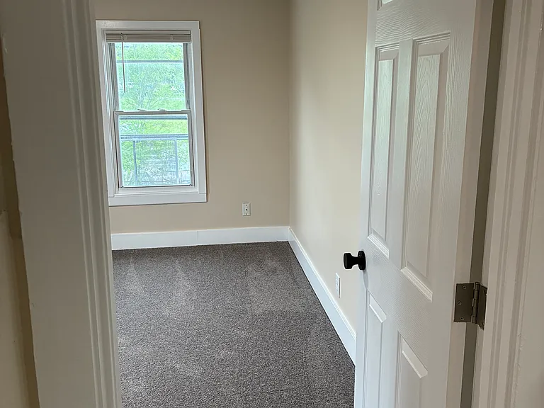 136 New Unionville Rd #2 — Photo 7