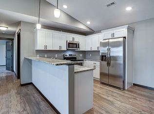 240 Cole Dr #207, Altoona, WI 54720