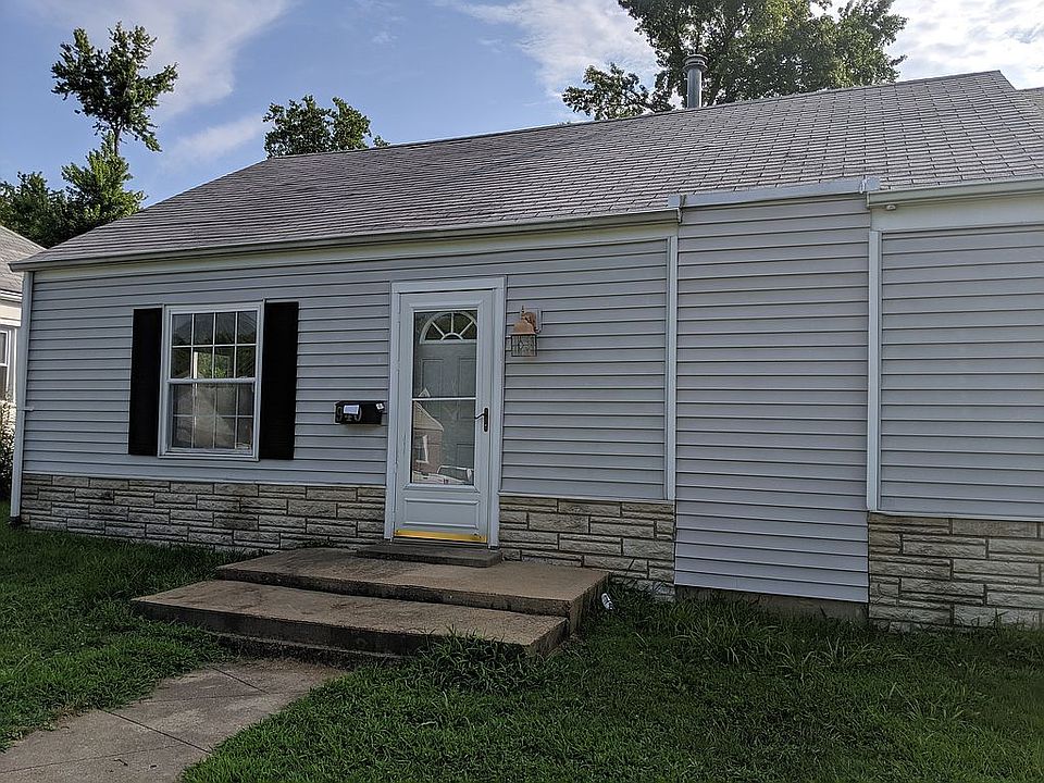 1st image of 940 Curwood Dr