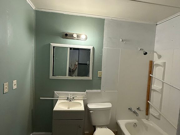 5th image of 116 Jaxon Cir