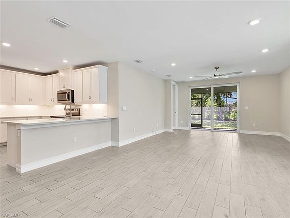 4th image of 21904 Milan Villas Ln