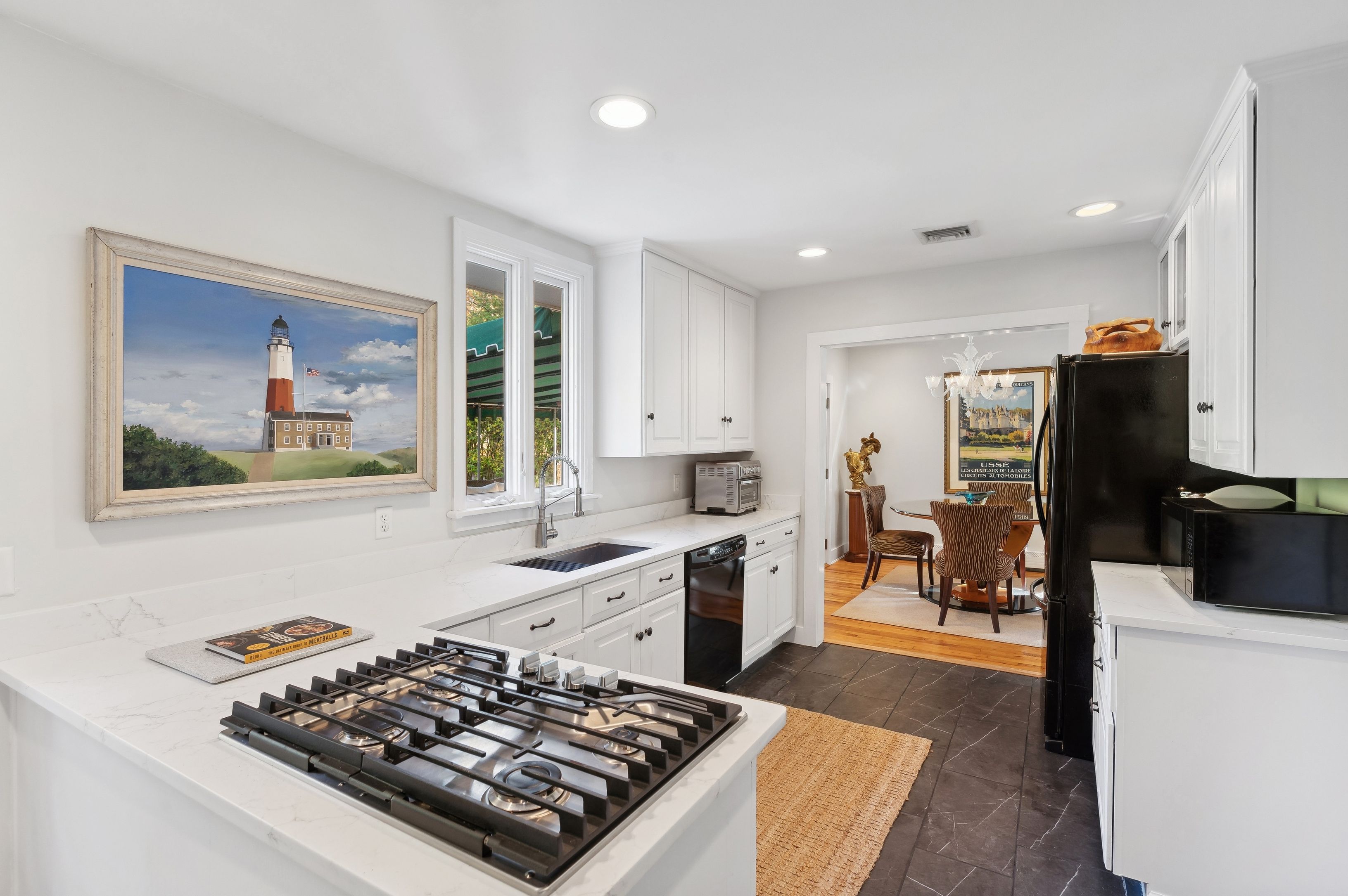 38 Fresh Pond Rd in Amagansett Out East