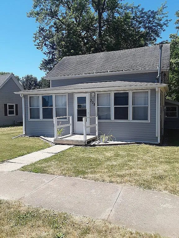 305 S Vine St photo 1
