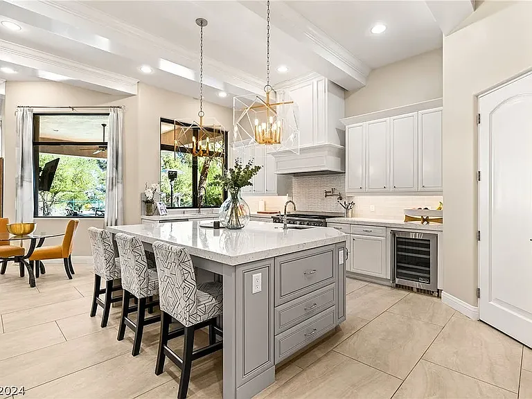 18 Castle Oaks Ct — Photo 61