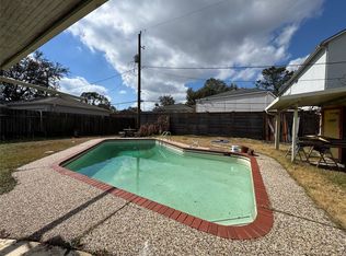 9722 Braesmont Dr, Houston, TX 77096