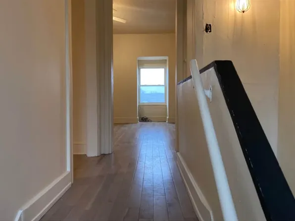 326 W King St APT 3, Lancaster, PA 17603