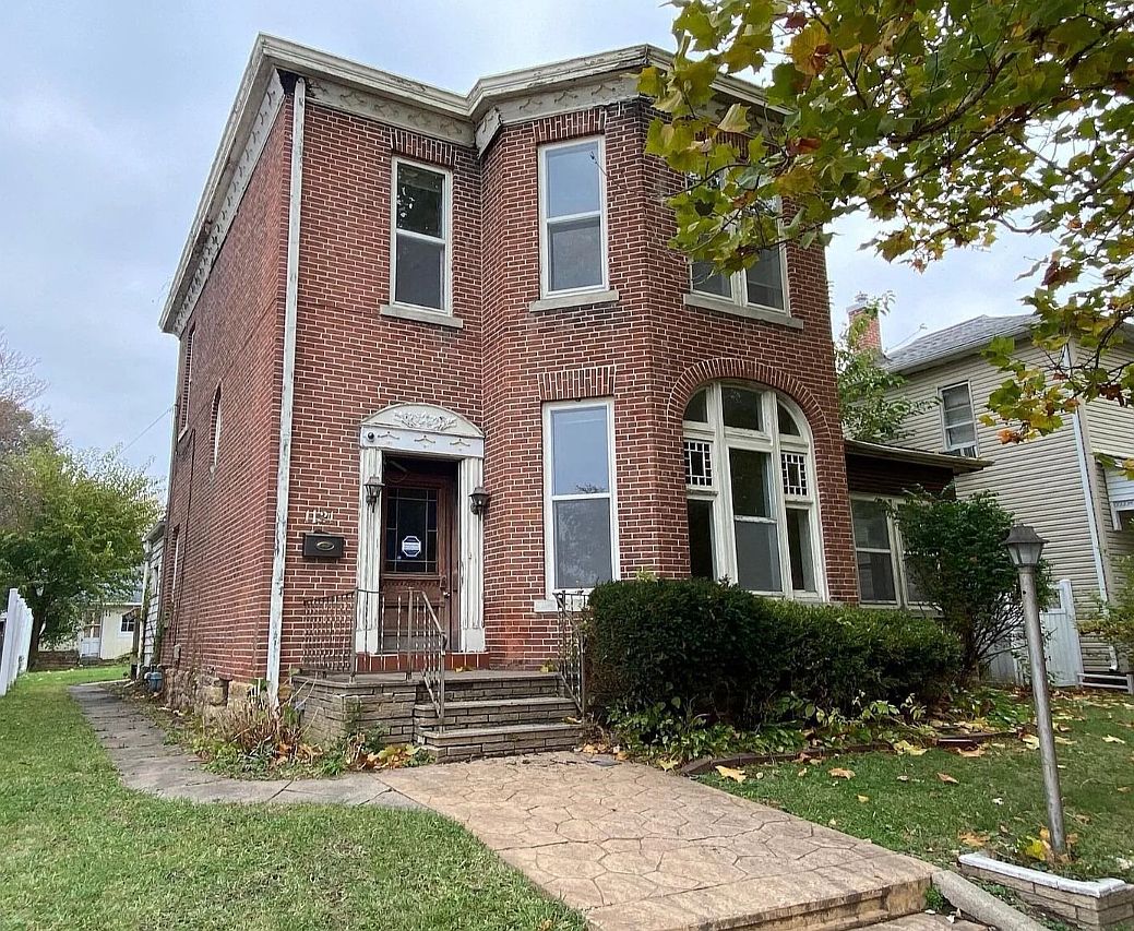 1121 Avenue F, Fort Madison, IA 52627 | Zillow