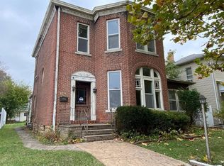 1121 Avenue F, Fort Madison, IA 52627